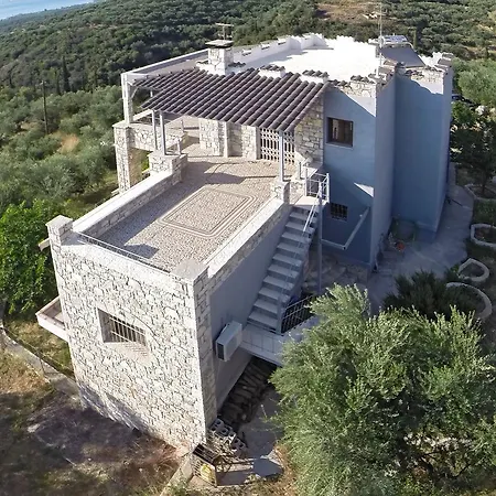 Ellinas Homes דירה