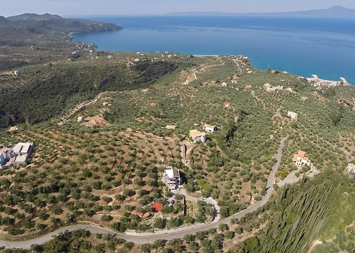 Ellinas Homes Megali Mantineia